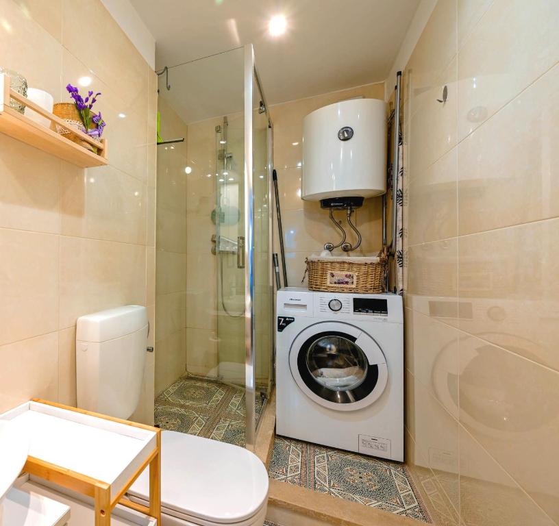Łazienka w obiekcie Apartman Delfin
