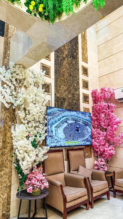 Posezení v ubytování Jawharat dakher hotel فندق جوهرة ذاخر توصيل مجاني من و إلى الحرم