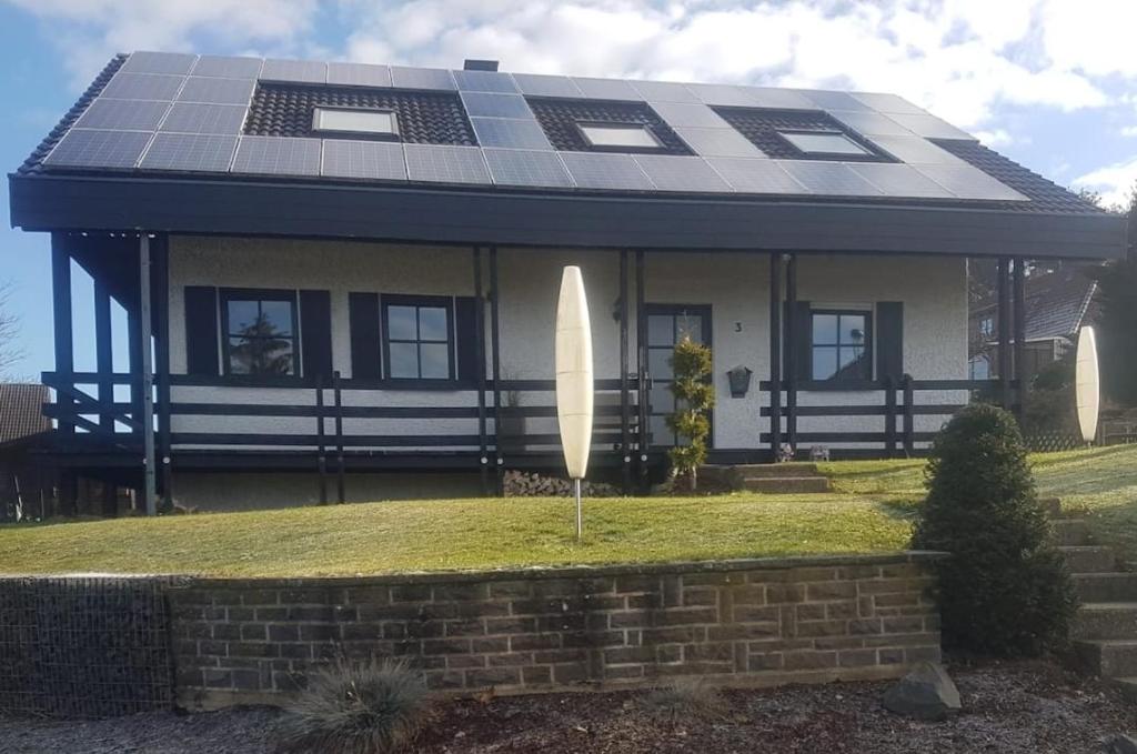 Το κτήριο όπου στεγάζεται  η παραθεριστική κατοικία