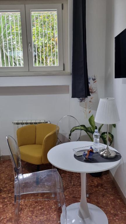 BAM BAM TIBURTINA Guesthouse - 4