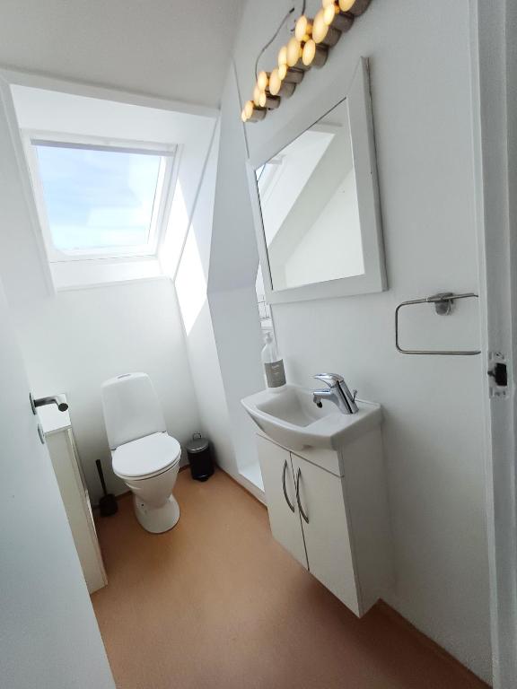 Koupelna v ubytování Bright Double Room with Free Parking