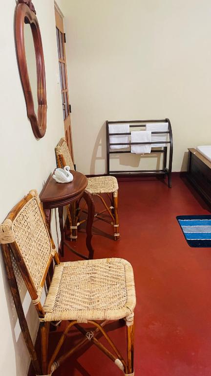 Posezení v ubytování Ulpatha Guest House