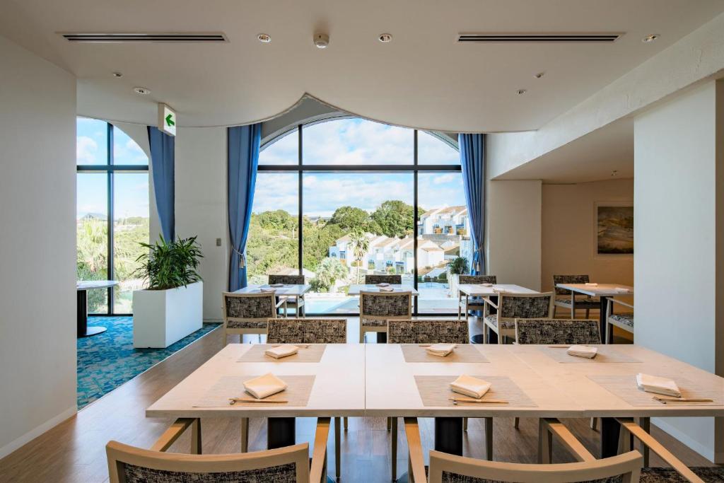 Restaurace v ubytování Miyako Resort Shima Bayside Terrace
