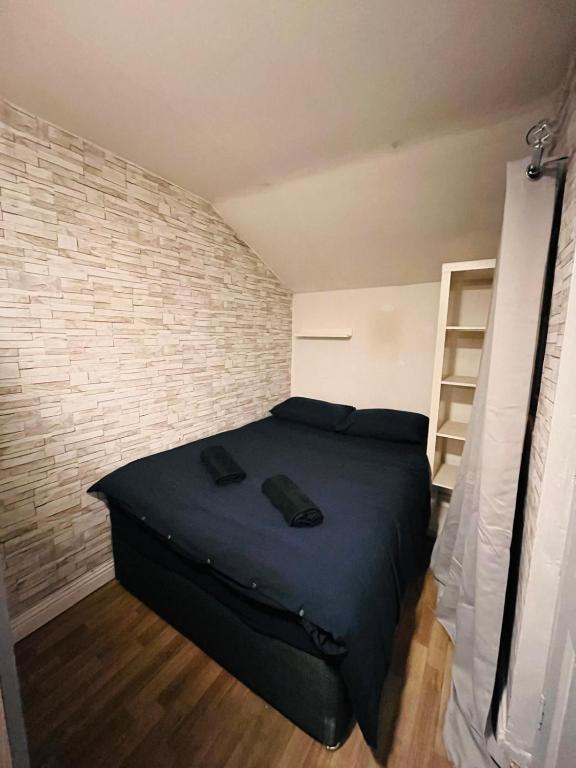 Postel nebo postele na pokoji v ubytování Flexible Spacious Quad ''4'' Room - 1