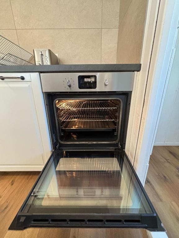 Cozy 2-Bedroom Bungalow - Resim 11