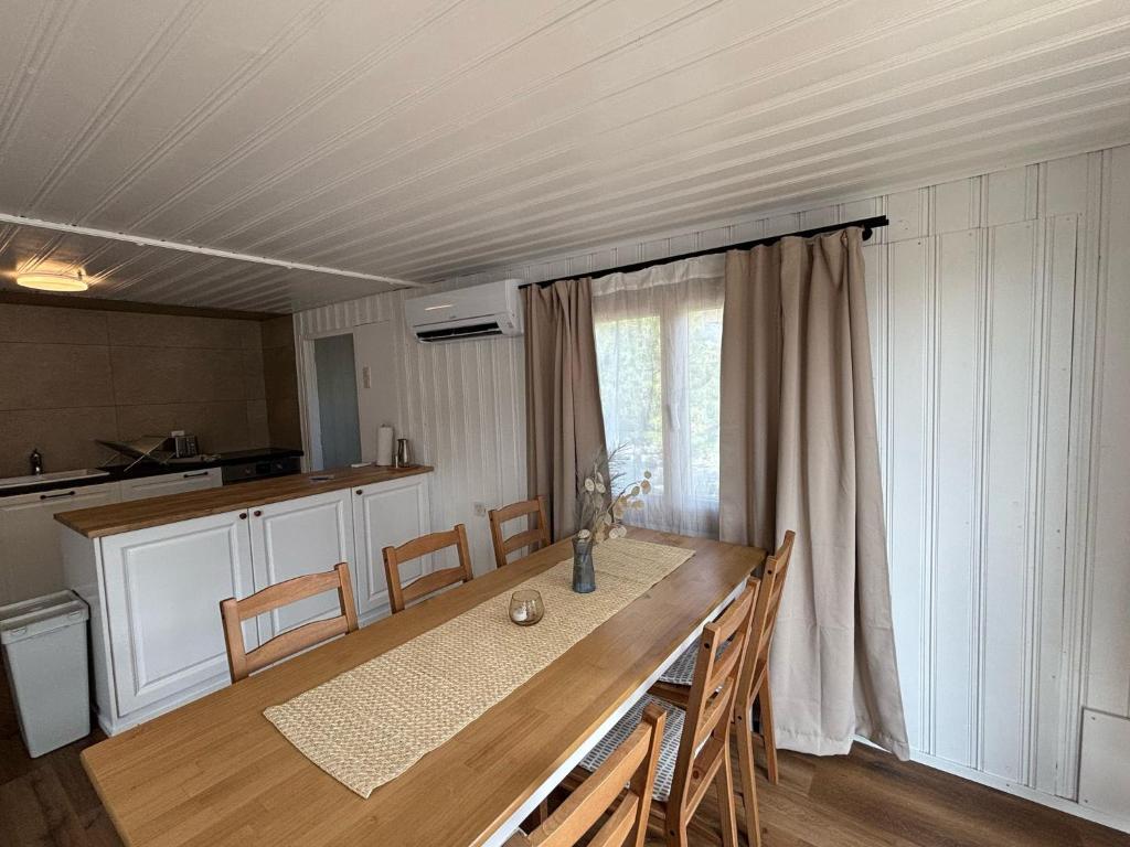 Cozy 2-Bedroom Bungalow - Resim 31