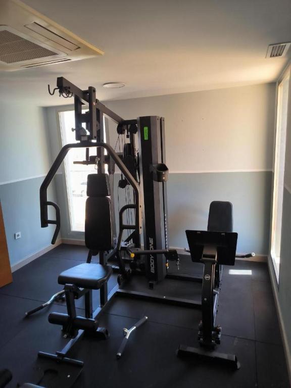 The fitness centre and/or fitness facilities at Apart. 1ª Línea de playa. Vistas al mar. veneziola Golf II. LA MANGA DEL MAR MENOR