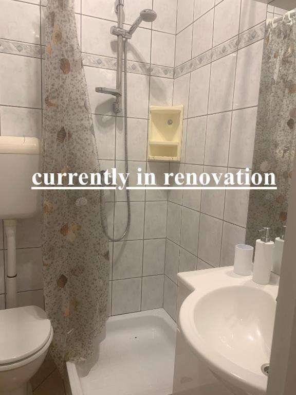 Koupelna v ubytování Casa Mare Rtina Garten Zwei Baeder EG