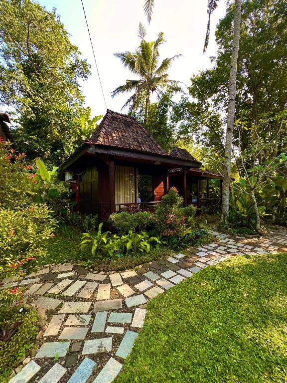 Zahrada ubytování Puunee Wild River Villa's Borobudur