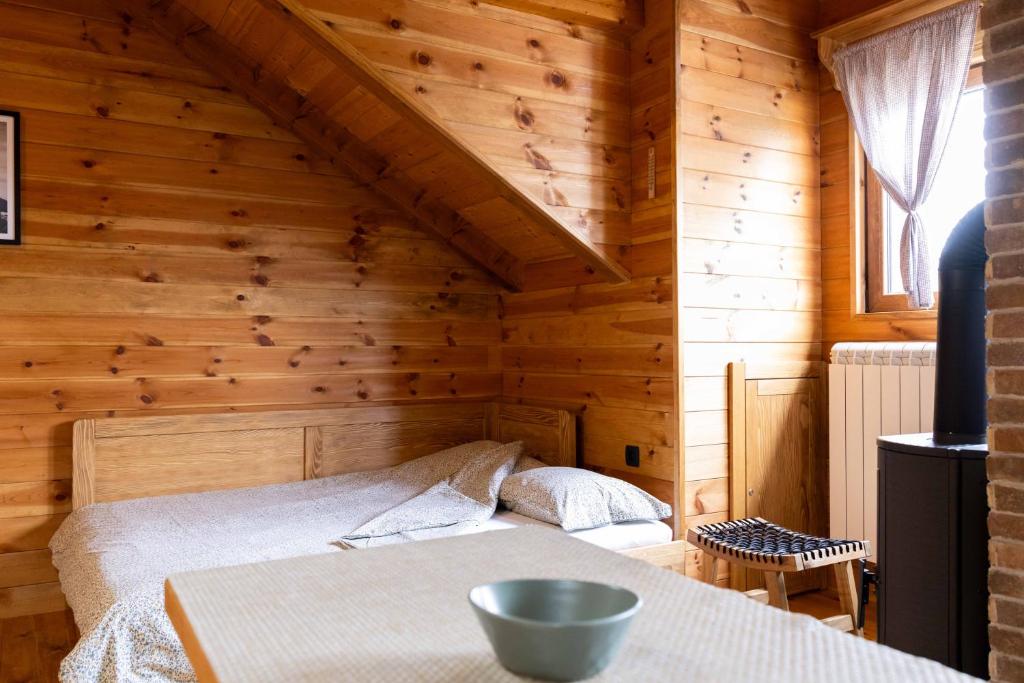 Postel nebo postele na pokoji v ubytování Apartmani 1490