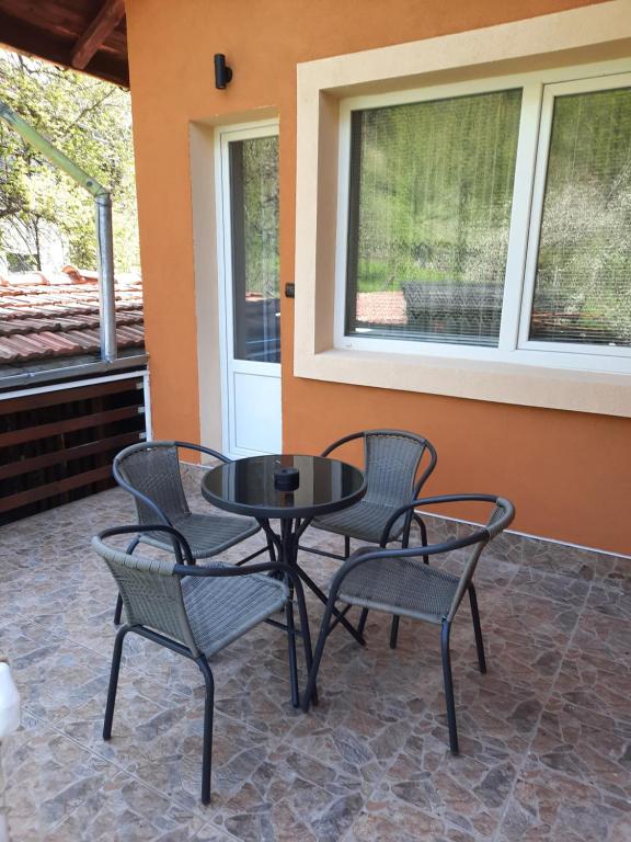 Balkón nebo terasa v ubytování Guest House Lazar Raykov
