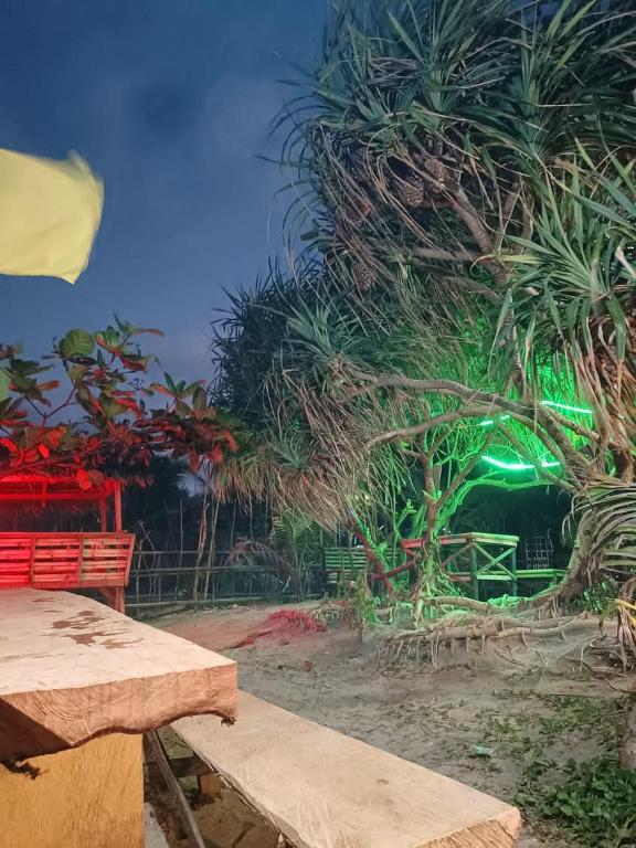 Zahrada ubytování Dagat-Dagatan Beach Camp-Viajeros Booking Services