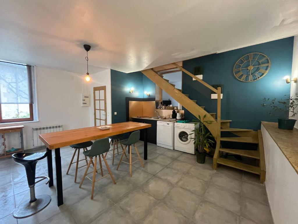 Η κουζίνα ή μικρή κουζίνα στο Maison - La campagne près de la ville