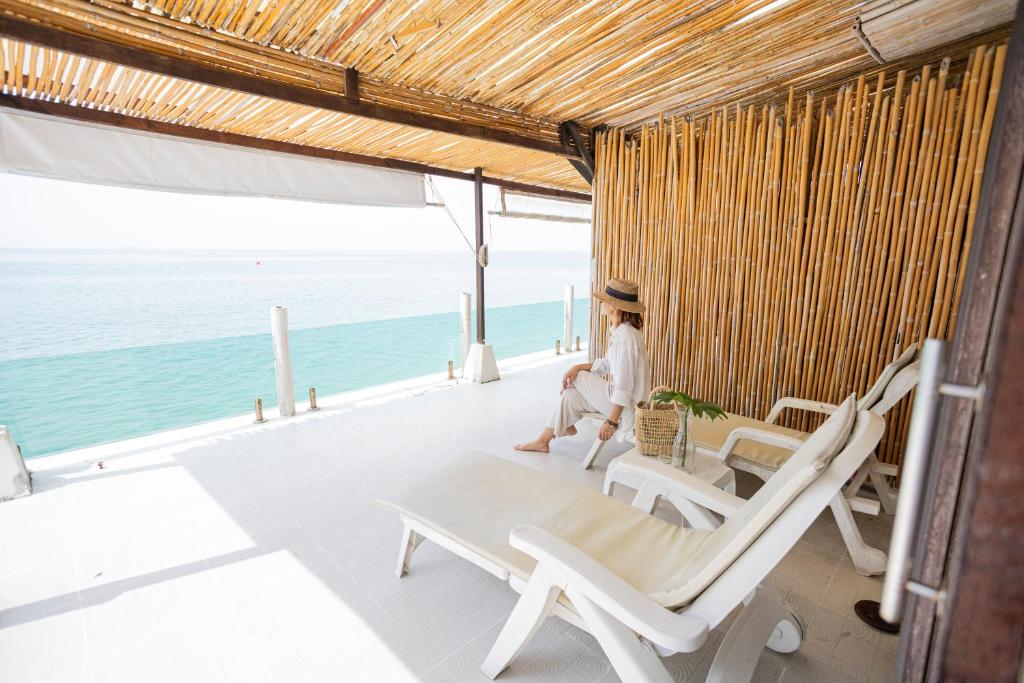 Lipa Lodge Beach Resort - 12