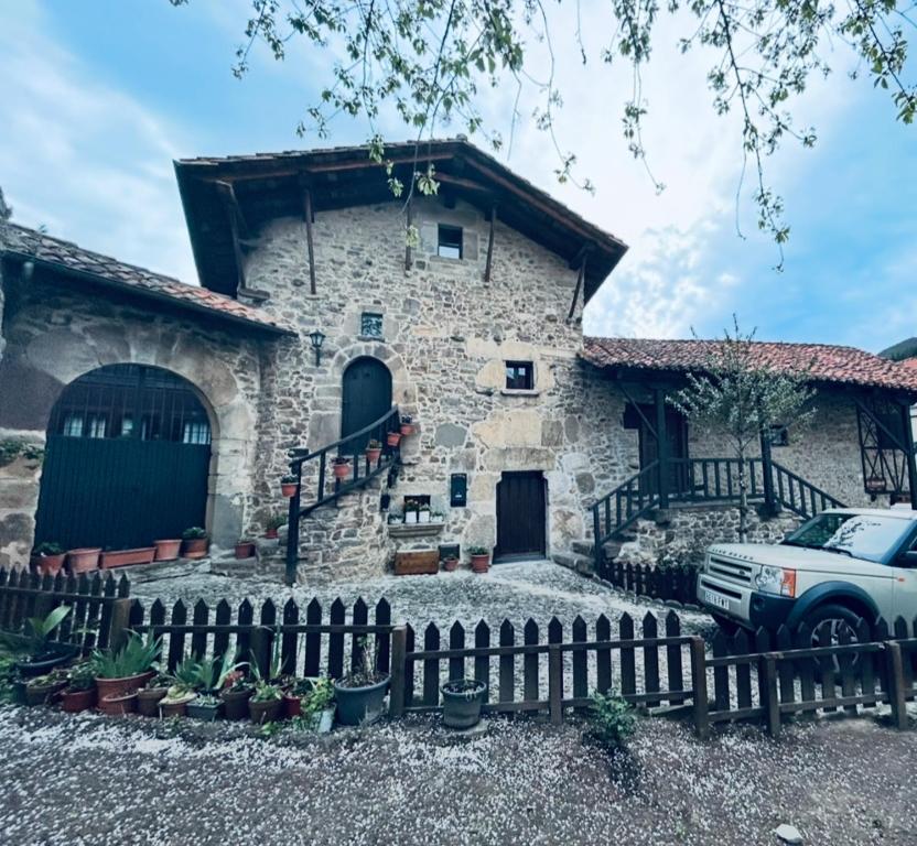 Budova, kde se prázdninový dům nachází