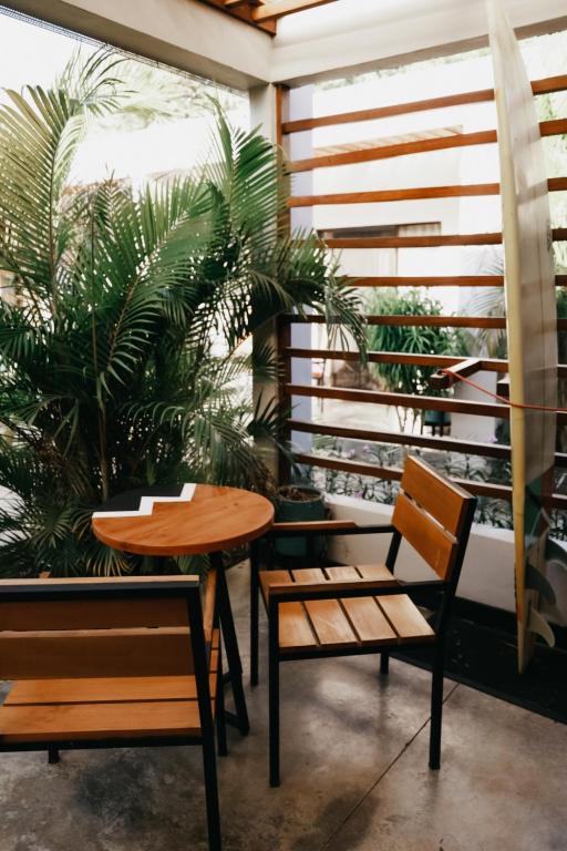 Surf And Yoga Retreat Nicaragua - Driepersoonskamer Met Eigen Badkamer