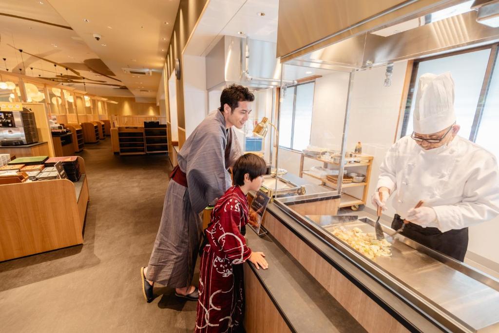 Hosté ubytování Ooedo Onsen Monogatari Premium Yoshinoya Irokuen