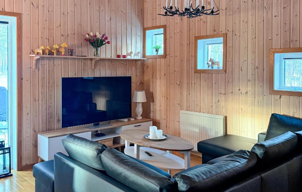 Awesome Home In Särna With Sauna