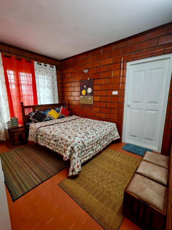 Postel nebo postele na pokoji v ubytování Ghar-e-Sukoon