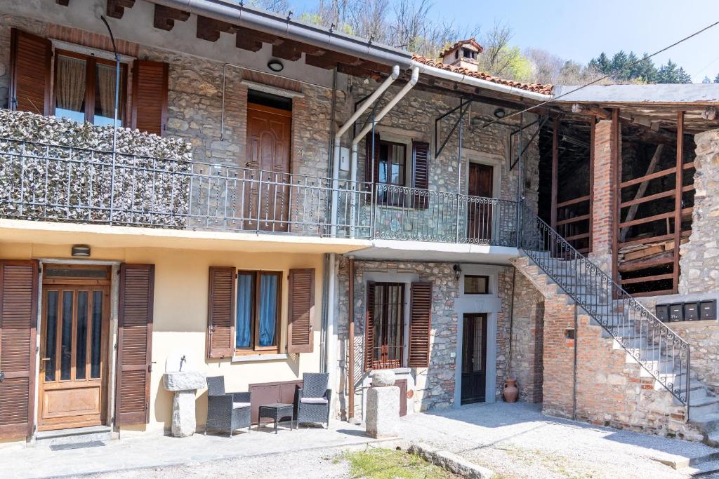 Fotografie z fotogalerie ubytování La Corte Rooms and Home Restaurant - free parking - 10 minutes to the lake and centre v destinaci Como