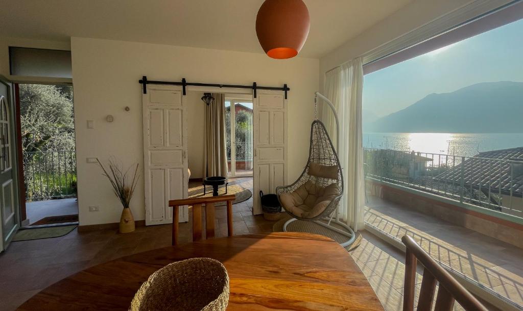 Nespecifikovaný výhled na hory nebo výhled na hory při pohledu z apartmánu