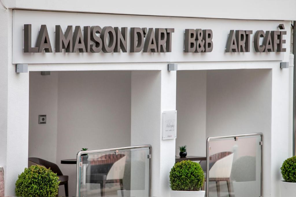 Foto da galeria de La Maison D'Art em Santa Teresa Gallura