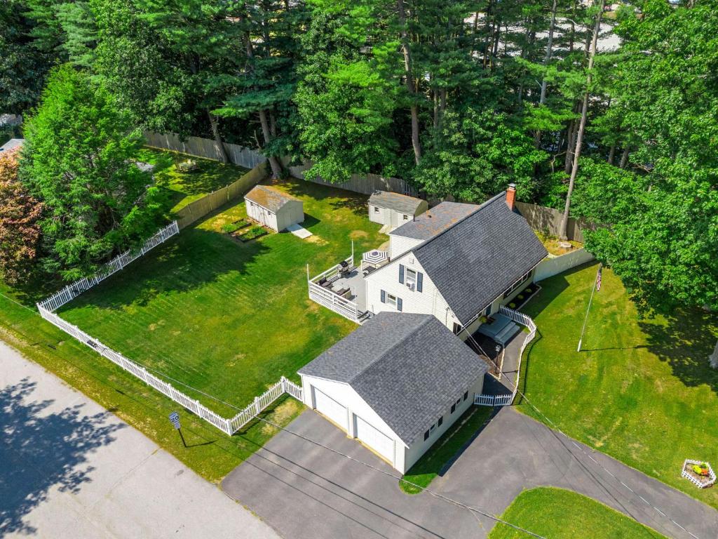 an overhead view of a white house with a yard at Fenced-in Yard Work From Home Elwyn Park in Portsmouth