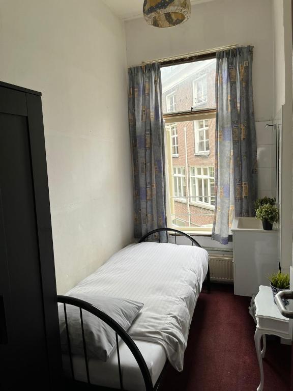 Hotel Galerij - Resim 9