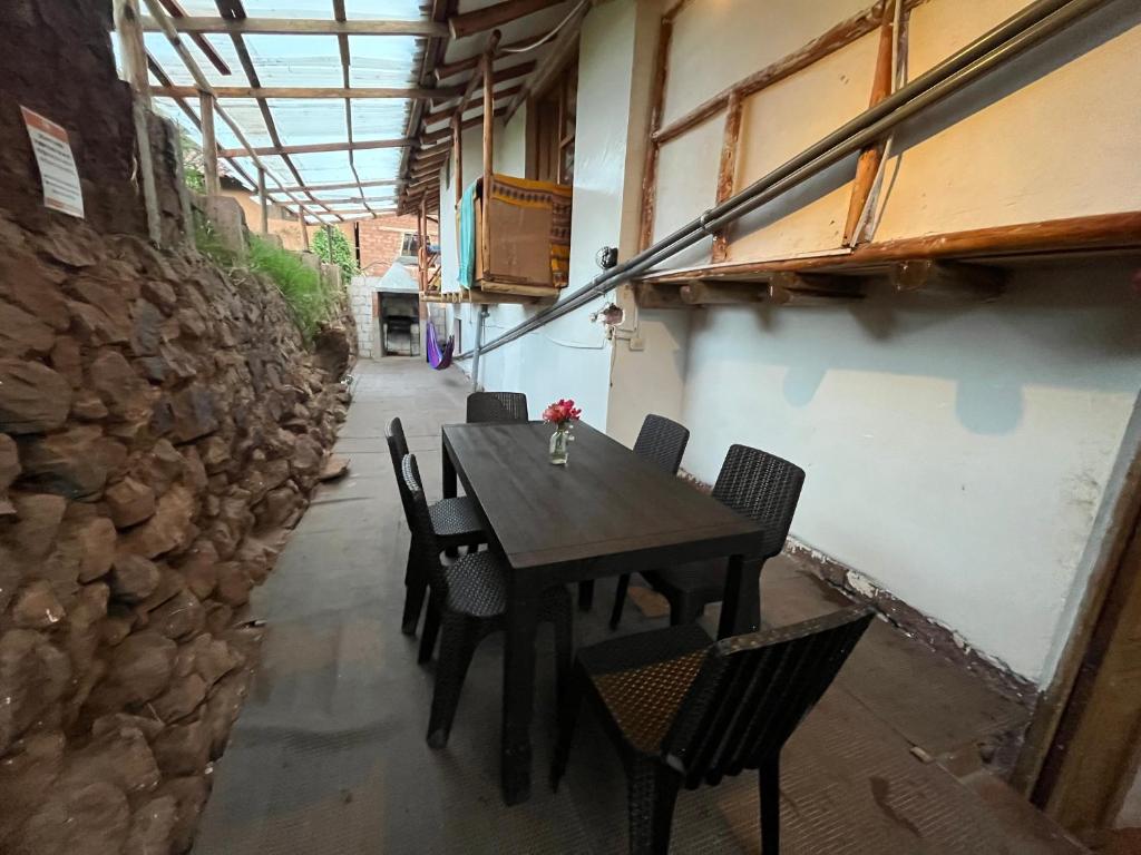 Posezení v ubytování Intihuatana Hostel