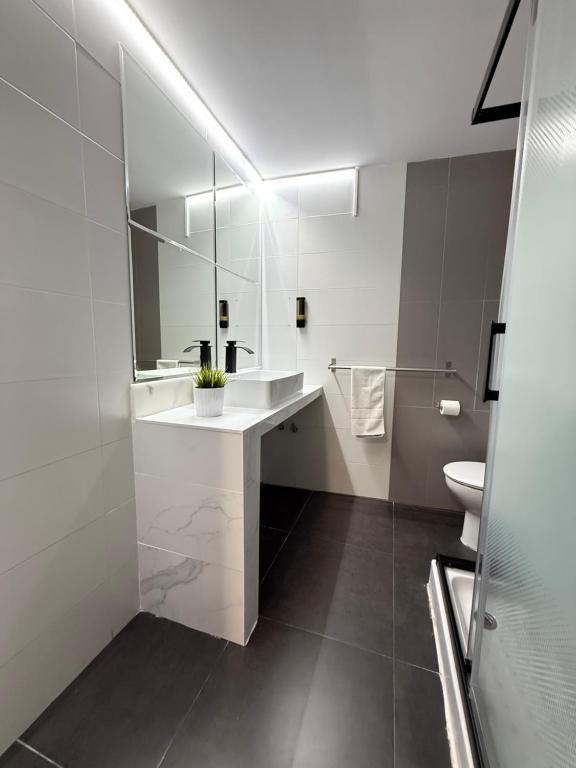 Kúpeľňa v ubytovaní HOSTAL LETTO DAL MARE