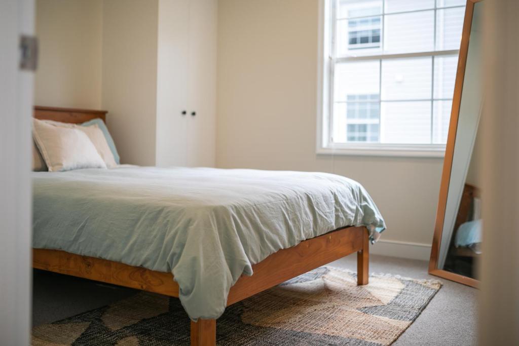 3 Bed Family Retreat Classic Charm With Park Views - Resim 15