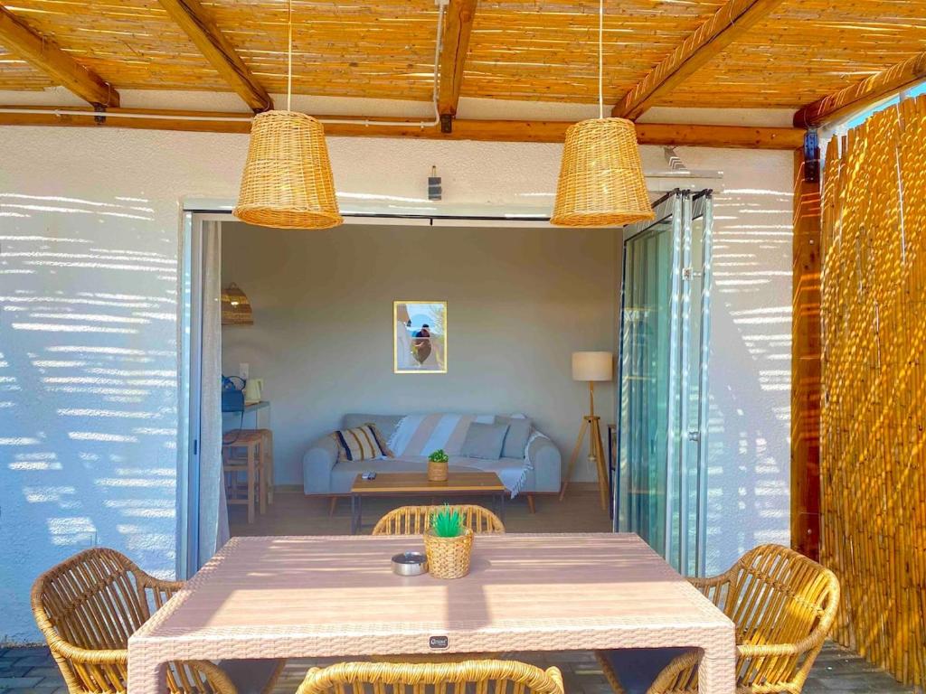 Posedenie v ubytovaní Boho Nomad Seaview Detached House