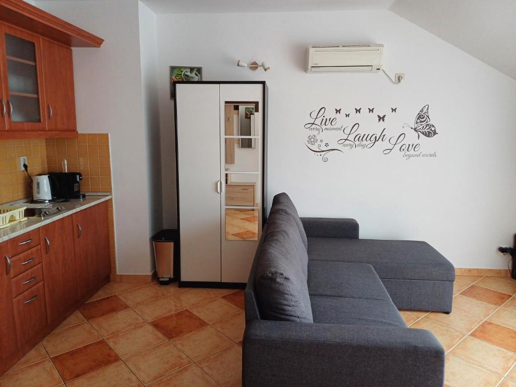Kuchyň nebo kuchyňský kout v ubytování 4Season Apartman