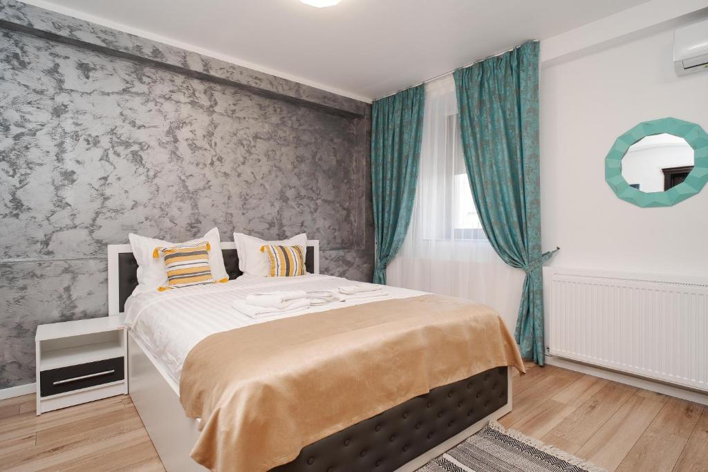 Boutique Hotel Palas 500m Walking Distance - Resim 7