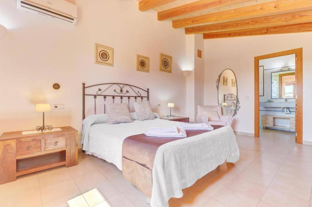 Posteľ alebo postele v izbe v ubytovaní Villa Almadravet by Villa Plus