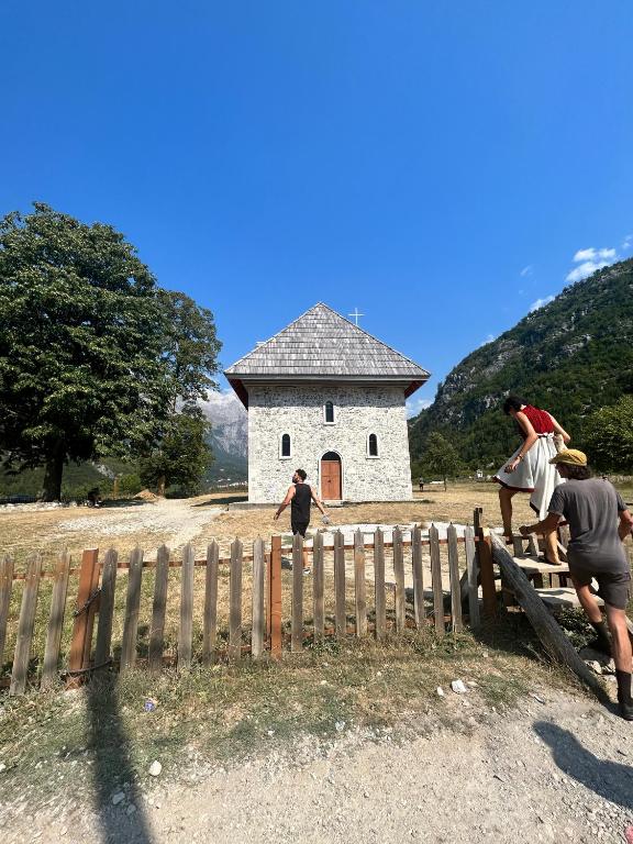 Příroda nedaleko hostelu