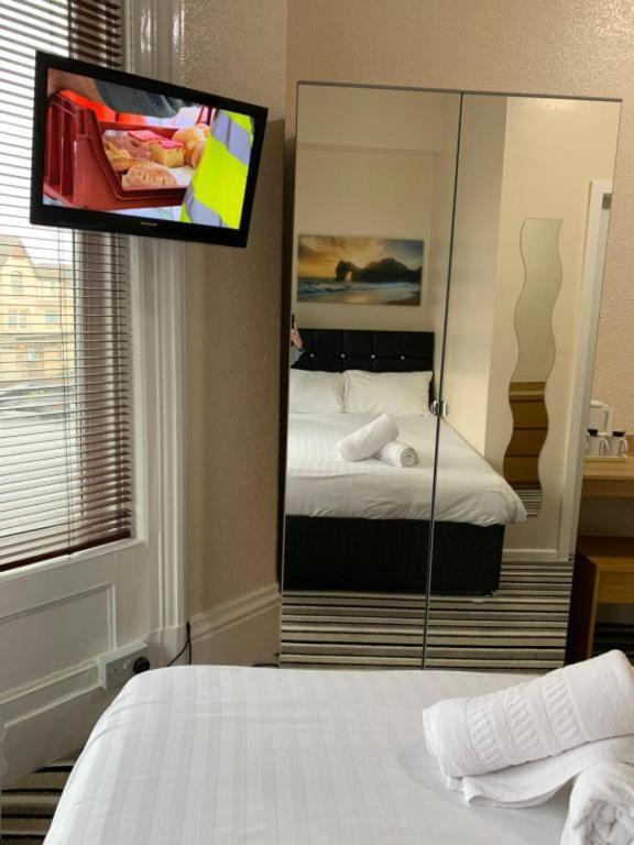 OYO Wave Crest Hotel - Resim 6