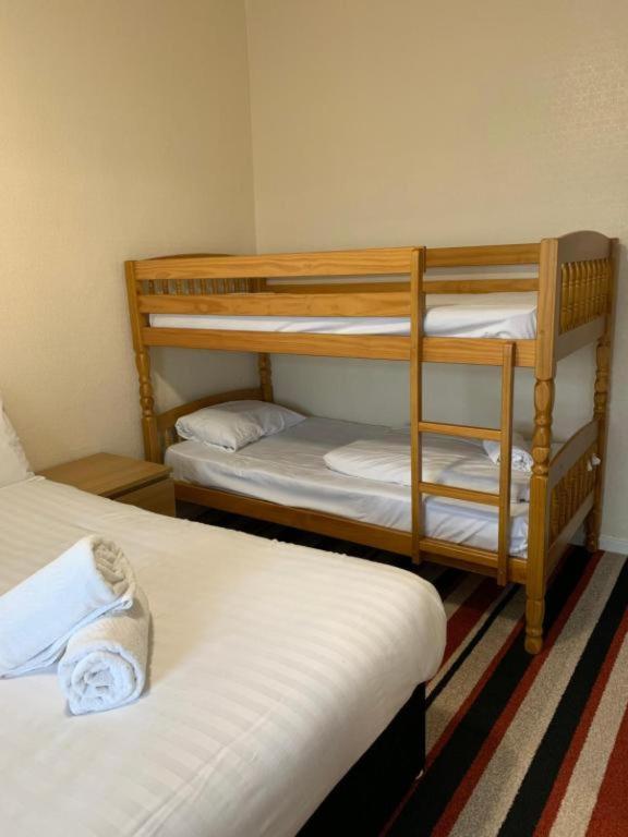 
Standard family of 5 room
