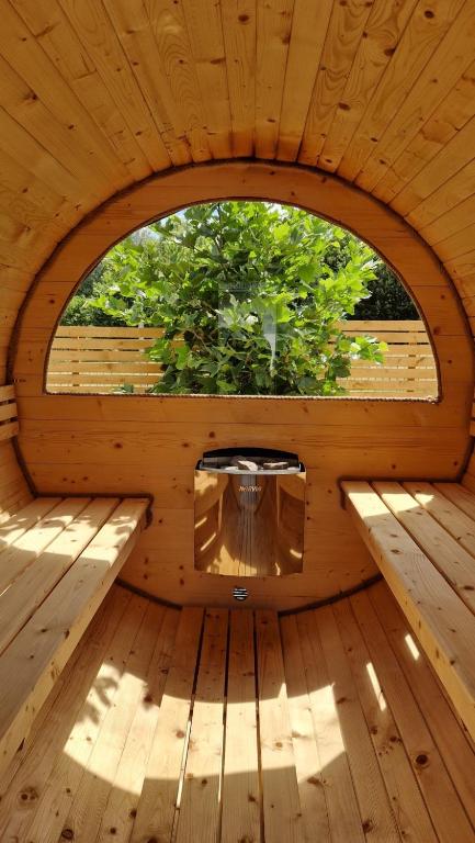 Fotografie z fotogalerie ubytování Widokowo - Domki z widokiem na Śnieżkę z Jacuzzi i Sauną v Karpaczi