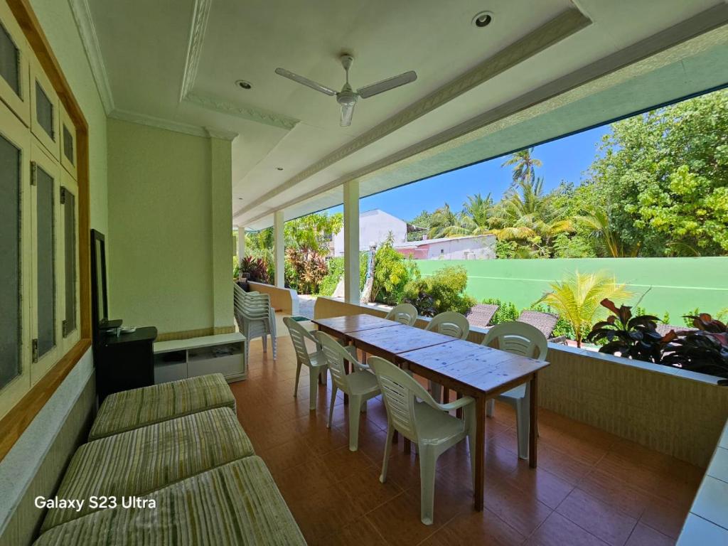 Kuri Himandhoo Inn - View 30
