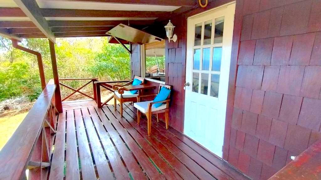 Balkón nebo terasa v ubytování Cedar Retreat Cottage