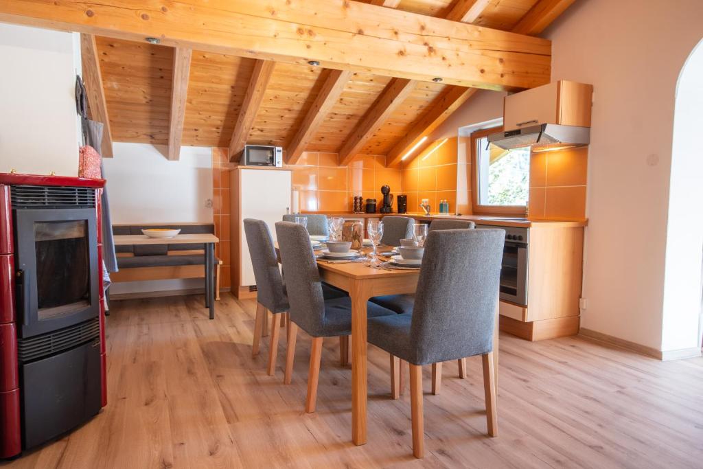 Kuchyň nebo kuchyňský kout v ubytování Appartement Alpenliebe