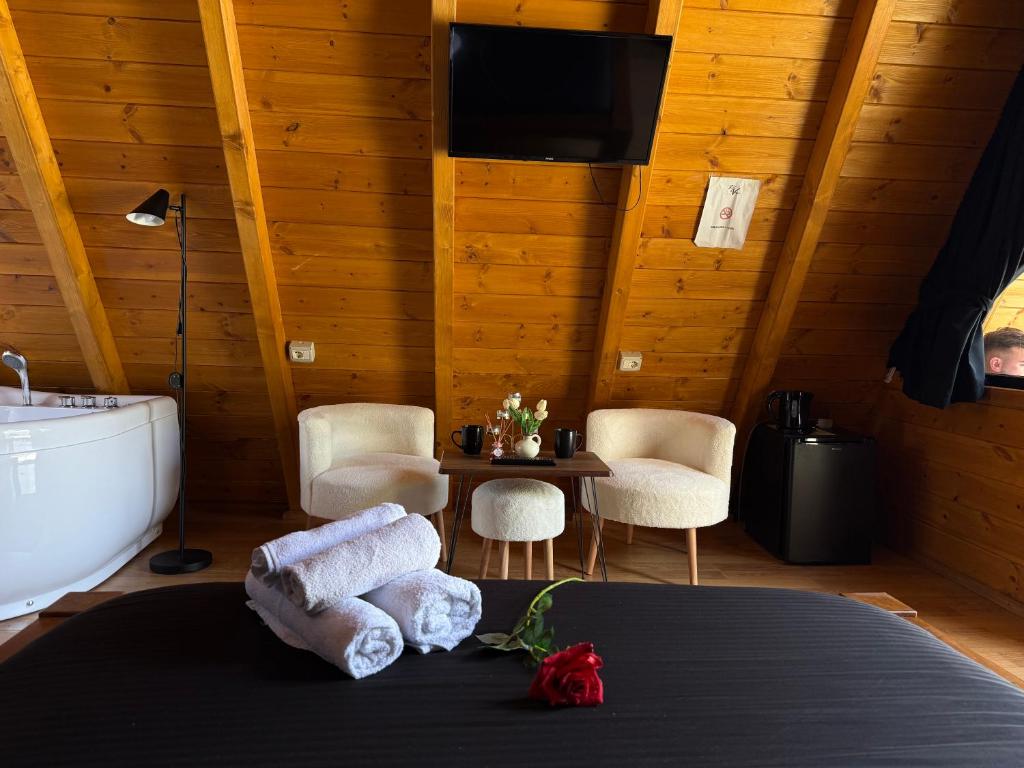 Letto o letti in una camera di Thethi Villas