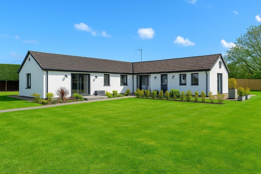 Aed väljaspool majutusasutust Lytton Tree Lodge- 7 Self-Contained Lodges