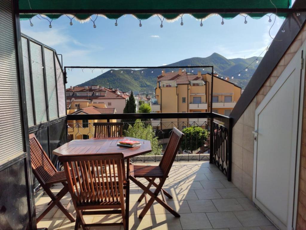 Nespecifikovaný výhled na hory nebo výhled na hory při pohledu z apartmánu