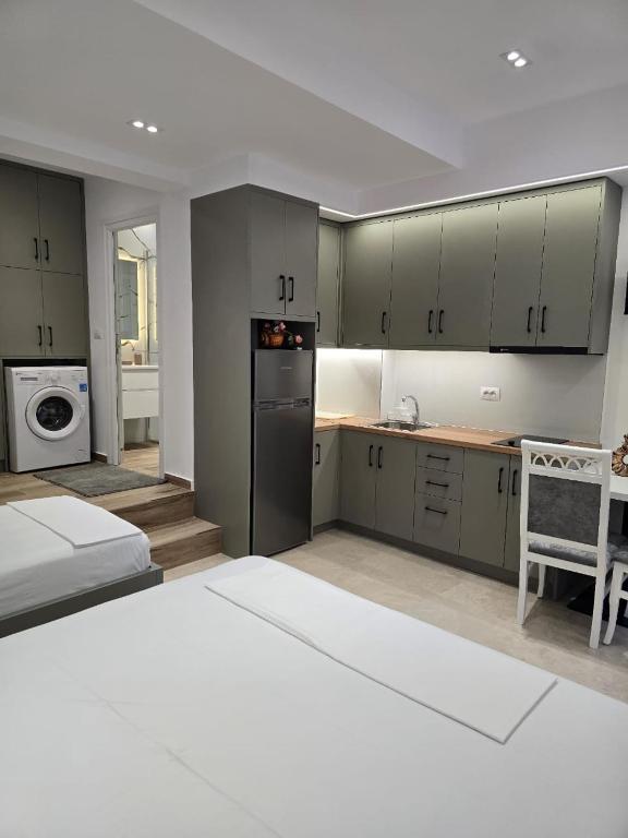 Aila Apartment