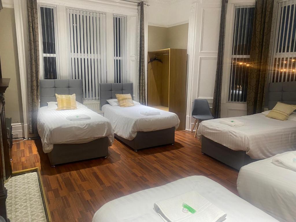 The Clifton Hotel Newcastle - 标准家庭间