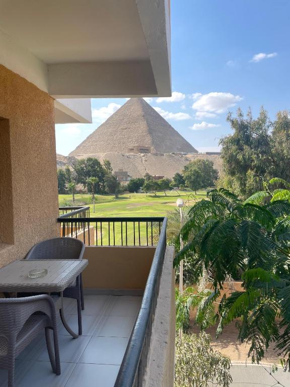 Nespecifikovaný výhled na hory nebo výhled na hory při pohledu z hotelu