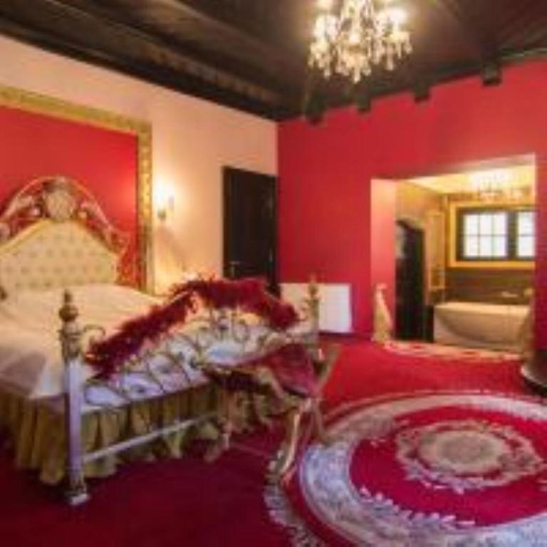 Sinaia Casa cu Farfurii - Resim 5