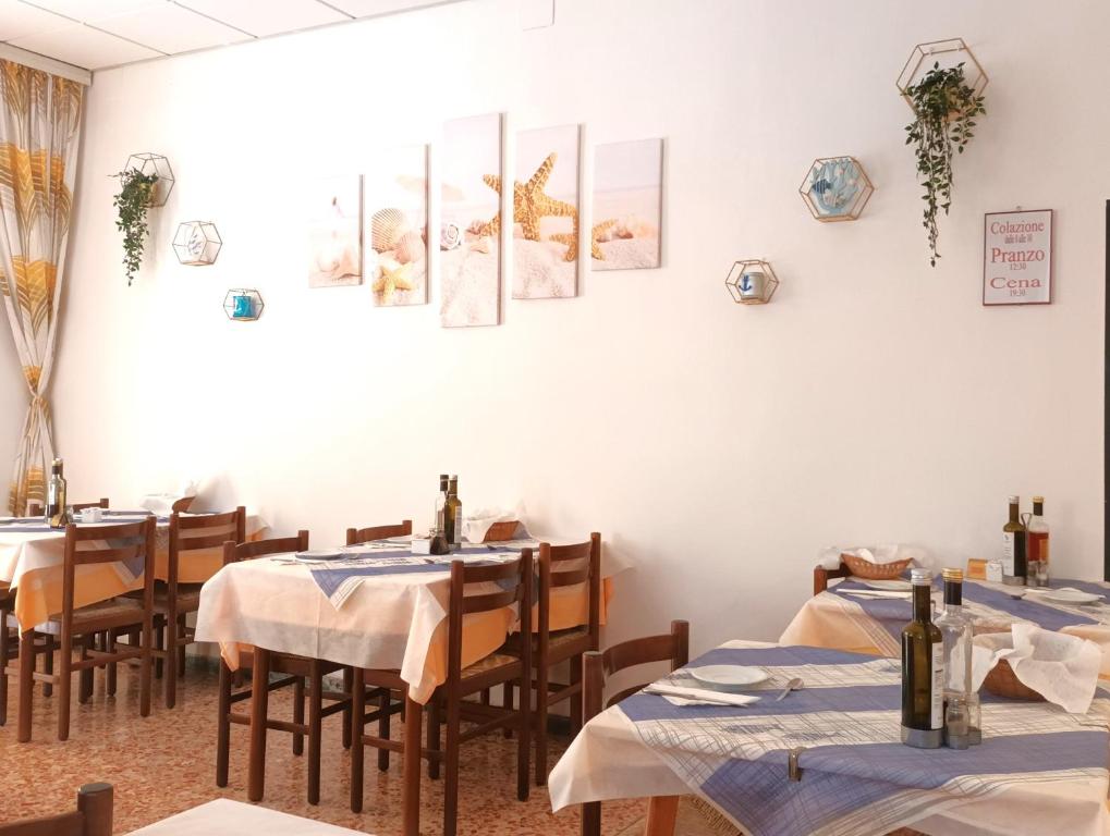 Restaurace v ubytování Hotel Lariana
